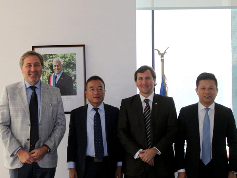 Reunión en el Ministerio de Mineria con el Subsecretario Pablo Terrazas con empresas Nuode Investment